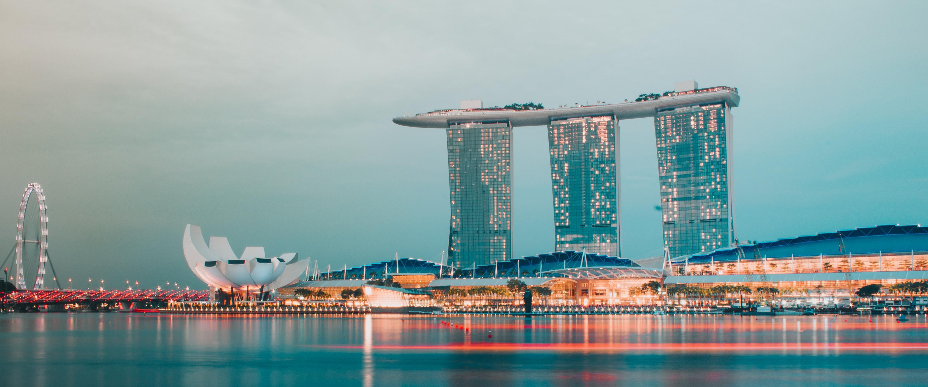 The Best Neighborhoods to Wander Through in Singapore - background banner